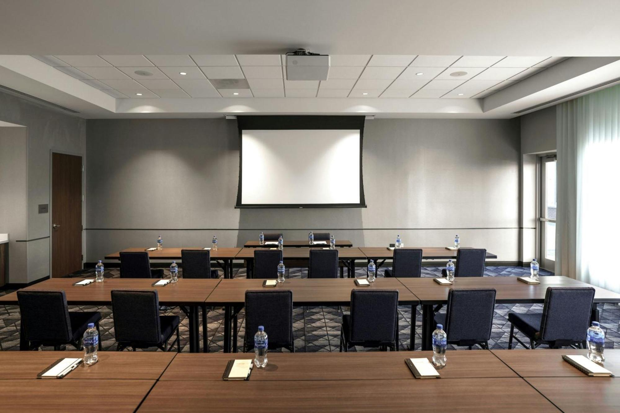 Courtyard By Marriott Indianapolis Fishers Dış mekan fotoğraf